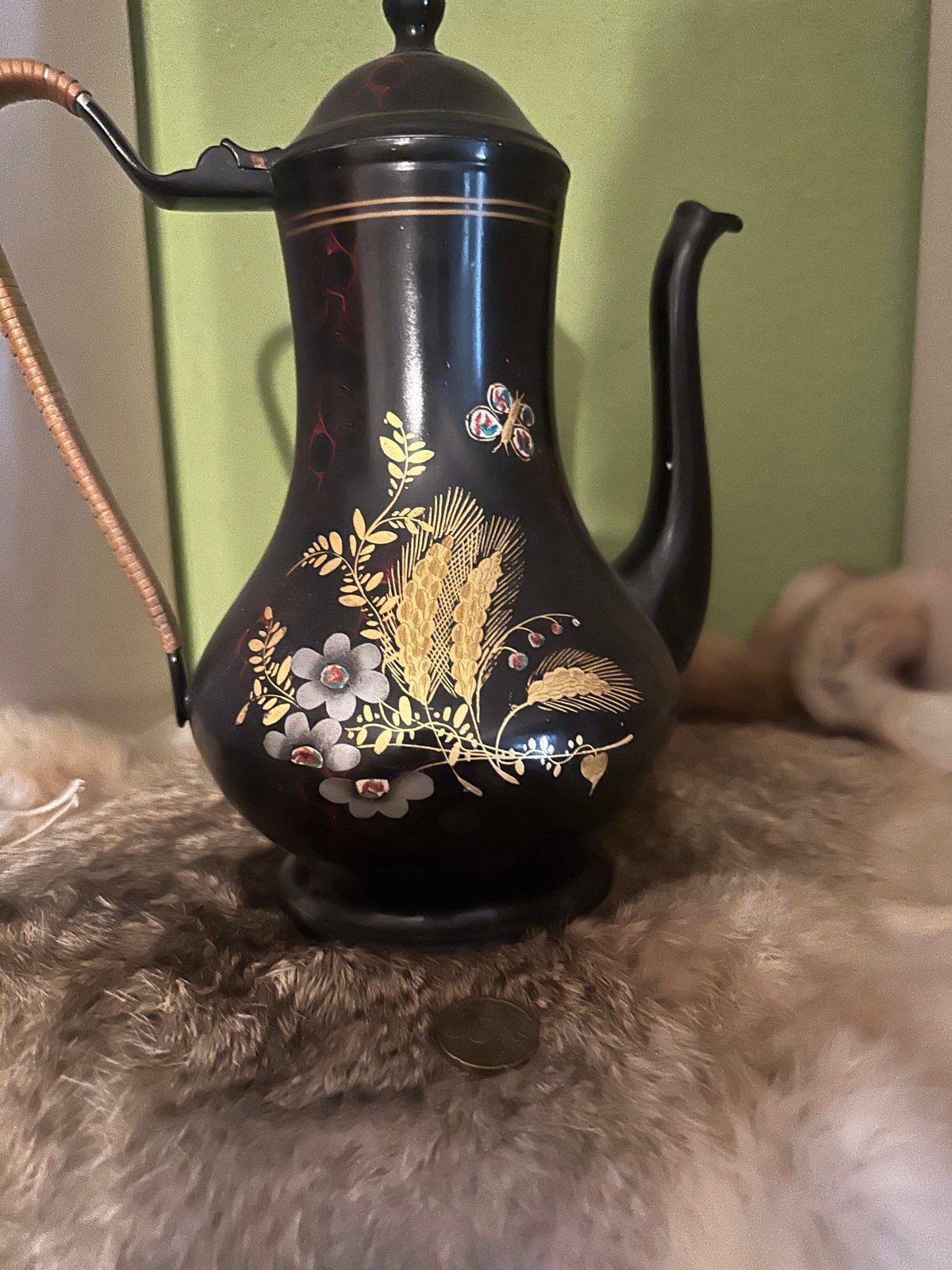 Antieke Oosterse theepot met bloemmotief, Ophalen