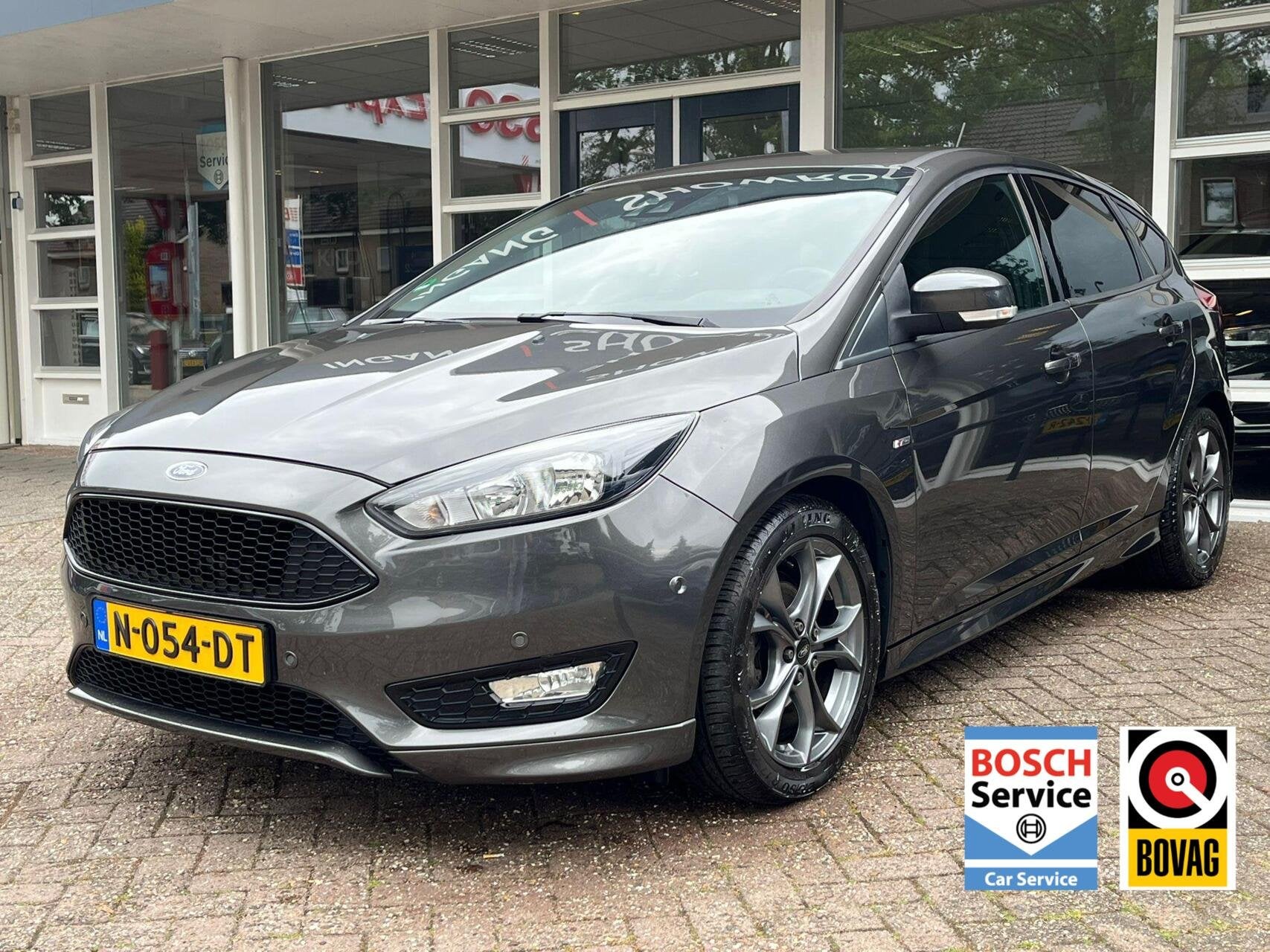 Ford Focus 1.0 ST Line! Navi, Climat, Bluetooth, LM.., Elektrische ramen, Gebruikt, Euro 6, Met garantie (alle)