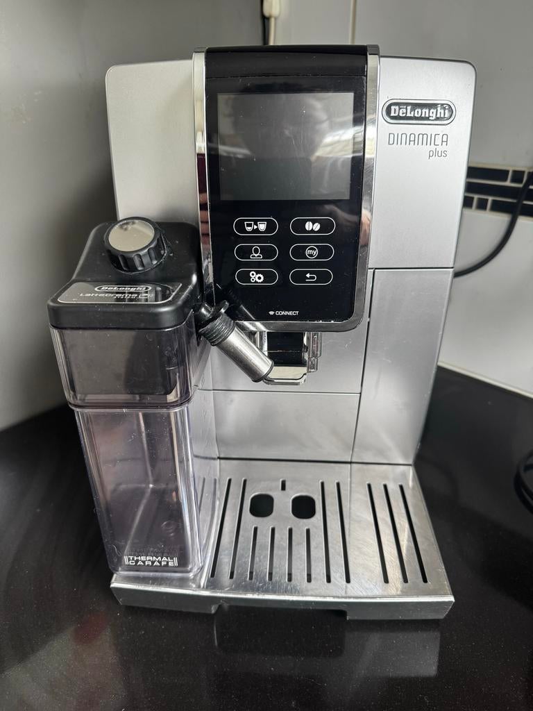 De'Longhi Dinamica Plus koffiemachine, Witgoed en Apparatuur, Koffiezetapparaten, Afneembaar waterreservoir, Gebruikt, Koffiemachine