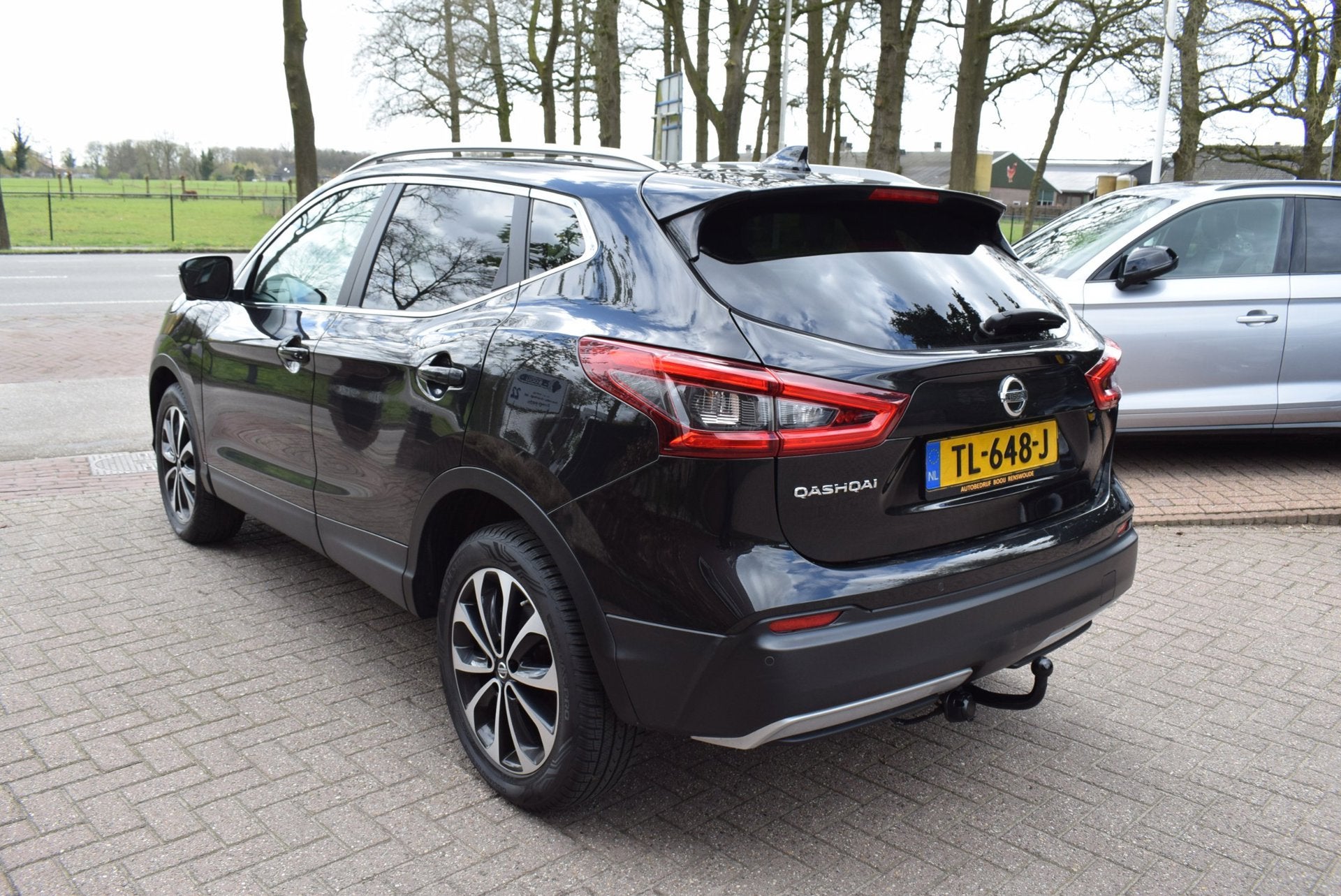 Nissan Qashqai 1.2 N-Connecta AUTOM/NAVI/CRUISE/AIRCO-ECC/CA, Auto's, Stof, Gebruikt, 4 cilinders, 116 pk