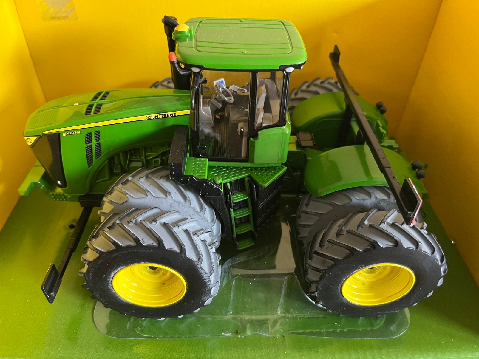 John Deere 9460 R kniktrekker Britains 42824, Ophalen of Verzenden, Nieuw, Tractor of Landbouw, Britains