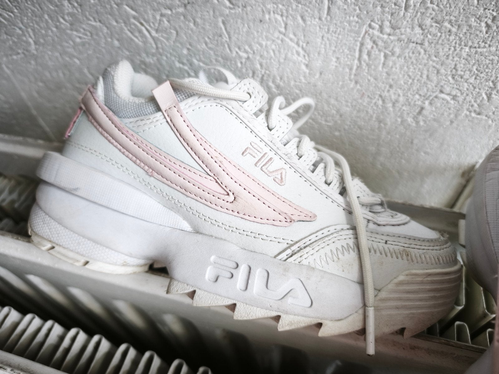 Fila Disruptor sneakers wit/roze, Wit, Ophalen of Verzenden, Sneakers of Gympen, Fila