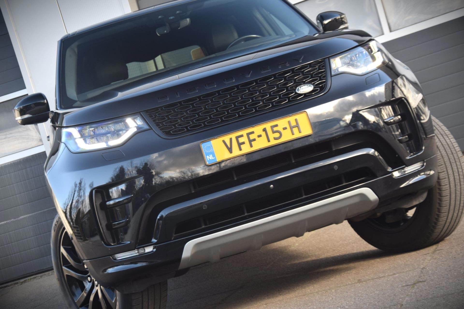 Land Rover Discovery 3.0 Sd6 HSE Luxury TREHAAK/OPENDAK/LEER, Auto's, 2993 cc, Zwart, Bedrijf, Diesel