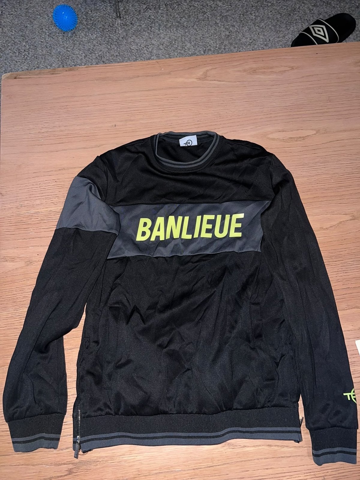 Banlieue sweater maat S + broek - Zwart met geel logo, Ophalen of Verzenden, Zo goed als nieuw, Maat 46 (S) of kleiner, Zwart