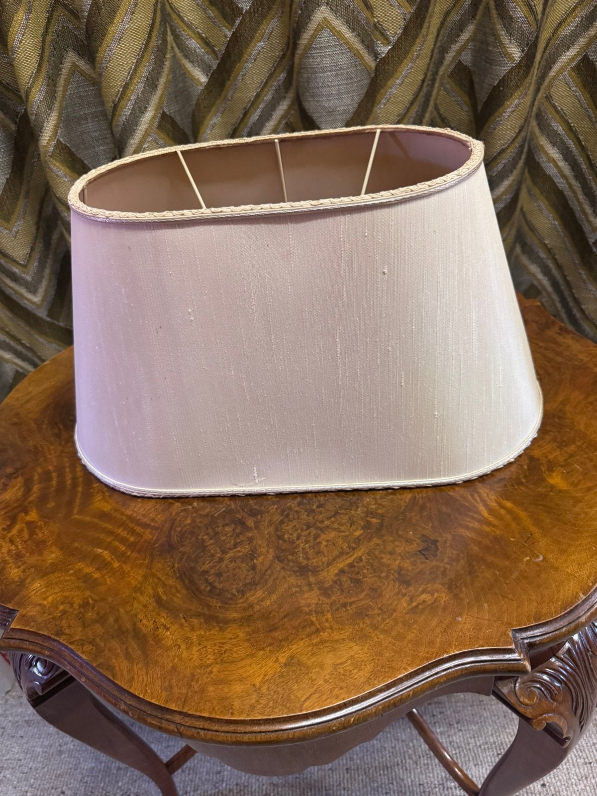 Ovale zijde roze/beige lampenkap, Huis en Inrichting, Ophalen of Verzenden, Zo goed als nieuw, Beige