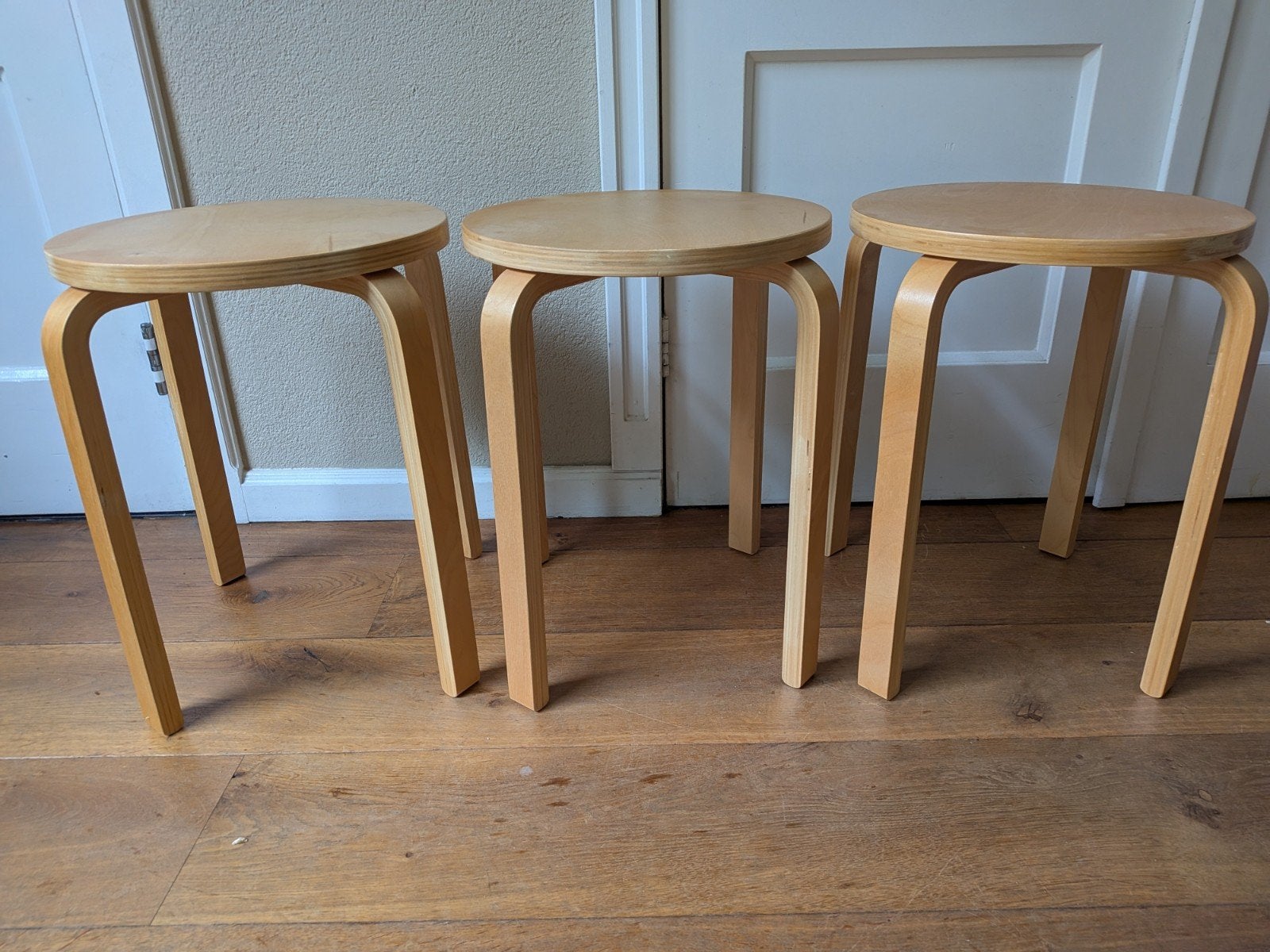 3 IKEA Frosta krukken gemaakt van berkenmultiplex., Huis en Inrichting, Krukjes, Ophalen, Zo goed als nieuw, Hout