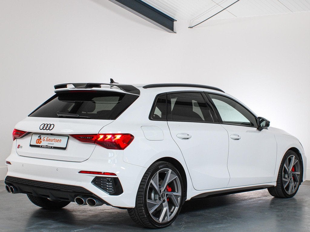 Audi S3 Sportback 2.0 TFSI quattro 310PK LED, Carbon, Virtua, Auto's, Audi, Automaat, S3, Gebruikt, 4 cilinders