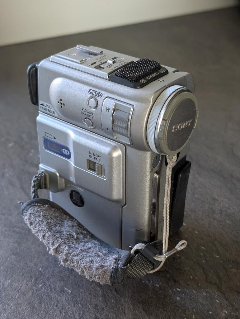 Sony DCR-PC3E Handycam (40x zoom), Mini dv, Gebruikt, Ophalen of Verzenden, 8 tot 20x