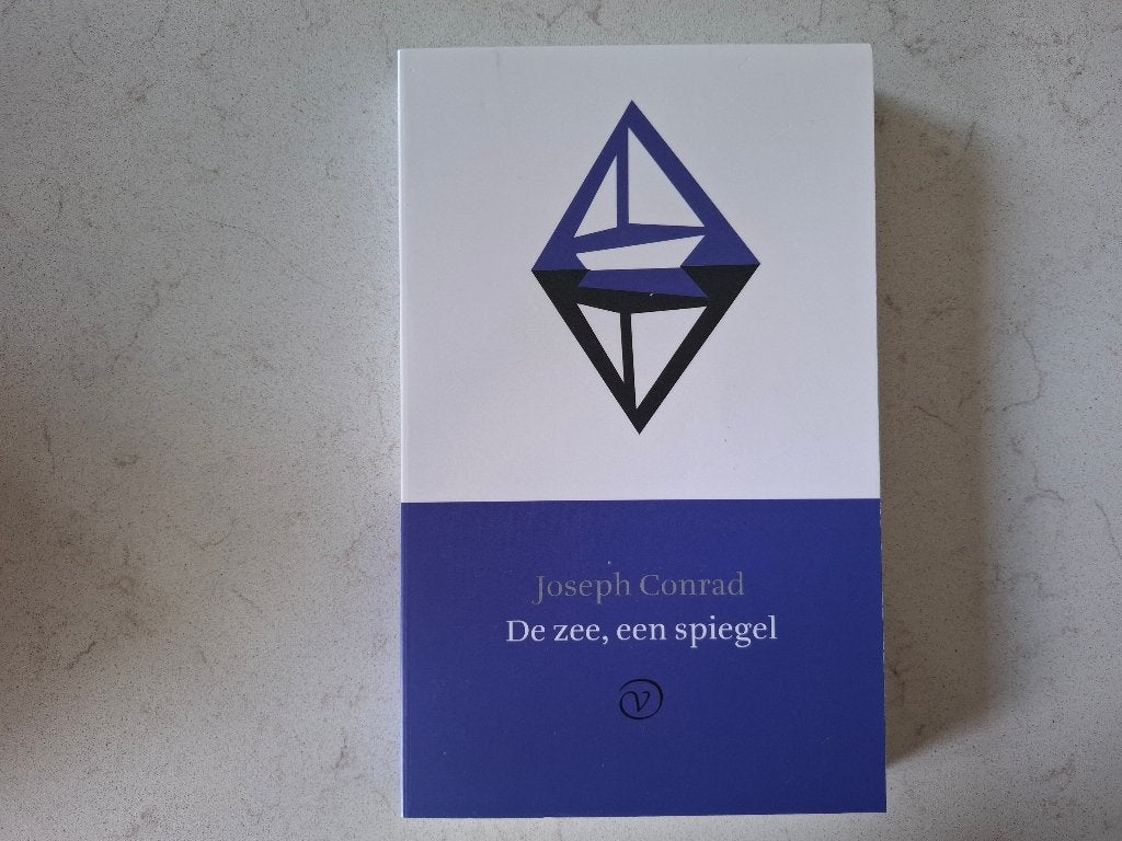 Joseph Conrad - De zee, een spiegel (Paperback), Wereld overig, Ophalen of Verzenden, Zo goed als nieuw, Joseph Conrad