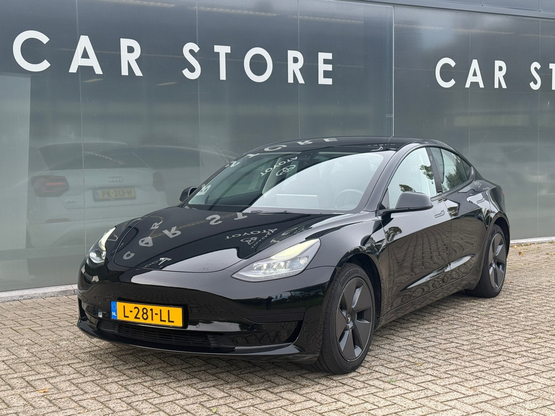 Tesla Model 3 Standard RWD Plus 60 kWh 92% SOH LFP ACCU FACE, Auto's, Automaat, Achterwielaandrijving, Gebruikt, Zwart