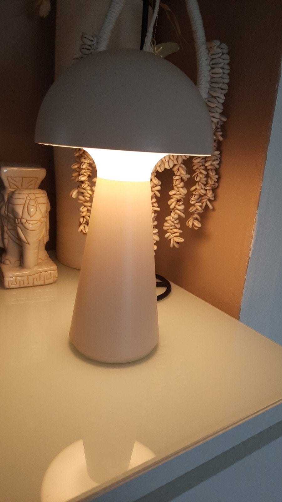 Tafel/nachtlampjes 2 stuks Kwantum beige, Ophalen of Verzenden