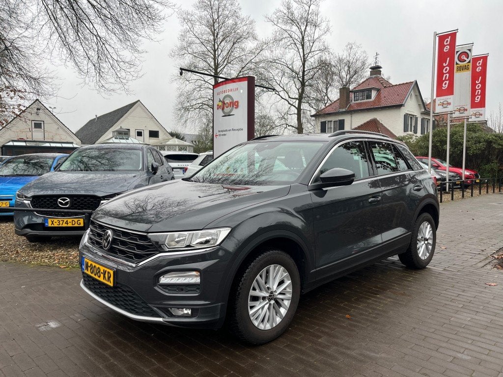 Volkswagen T-ROC 1.0 TSI STYLE / NAVI / CARPLAY / ADAP. CRUI, Auto's, Volkswagen, Gebruikt, Euro 6, Bedrijf, Handgeschakeld
