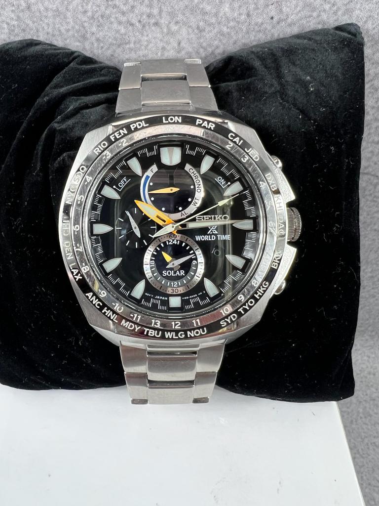 Seiko V195 662546 | Chronograaf solar | in doos | 376509, Sieraden, Tassen en Uiterlijk, Horloges | Heren, Gebruikt, Staal, Polshorloge