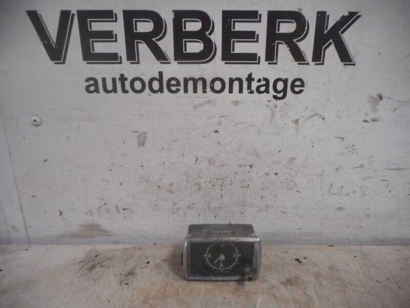 KLOK Mercedes-Benz Ponton 219 (W105) M180 II (01-1957/-), Gebruikt, Mercedes-Benz AG, Ophalen of Verzenden, Dialog.mb@mercedes-benz.com