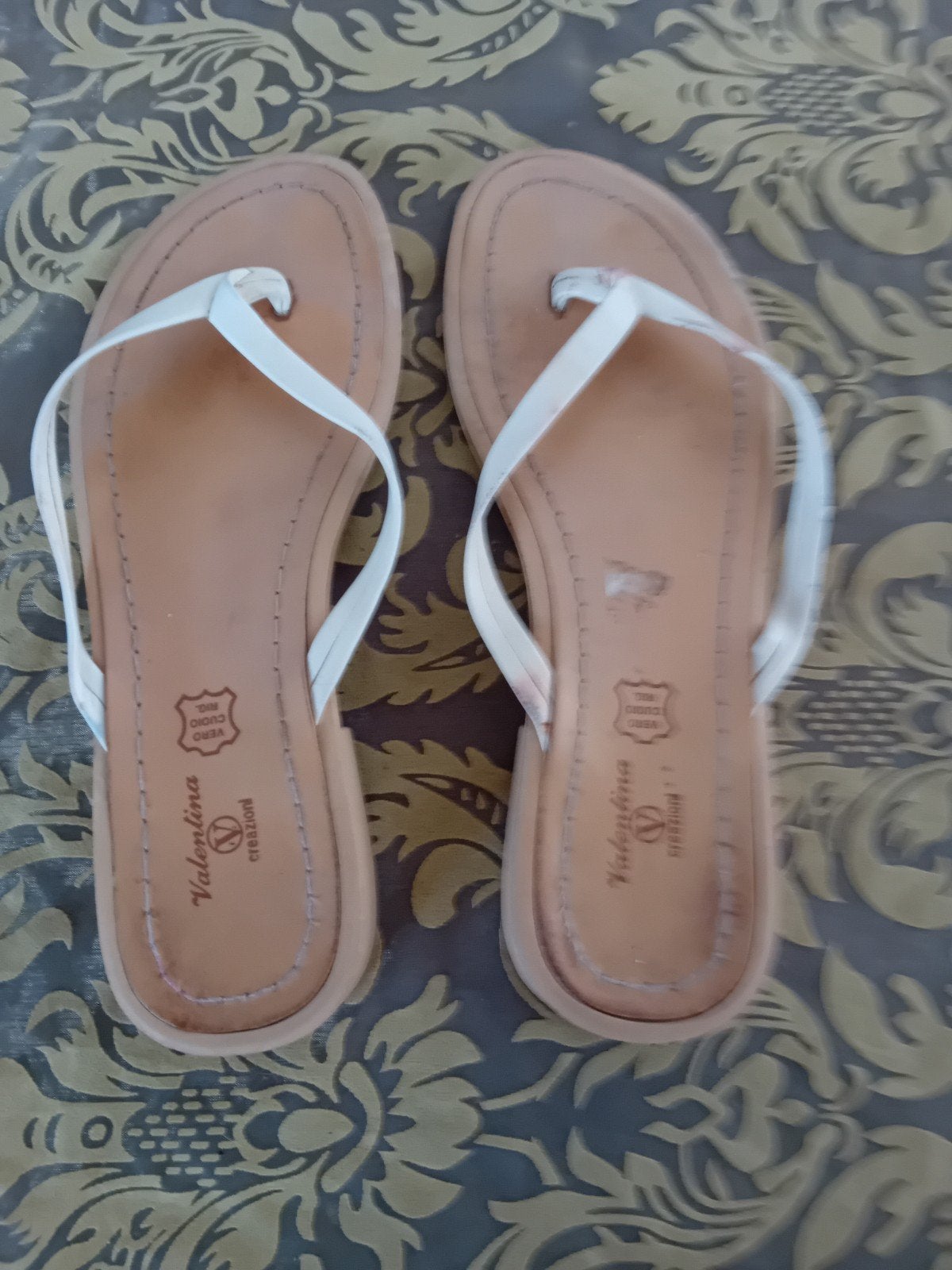 Teenslippers maat 38, Kleding | Dames, Ophalen of Verzenden, Gedragen