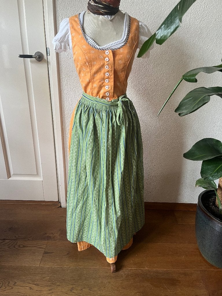 Lange Dirndl met schort maat 38 Country Line, Kleding | Dames, Maat 38/40 (M), Country Line, Ophalen of Verzenden, Kleding