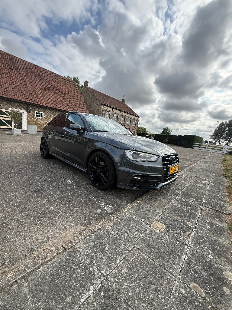 Audi A3 1.4 Tfsi 90KW Sportback 2013 Grijs, Voorwielaandrijving, Euro 5, Zwart, 4 cilinders