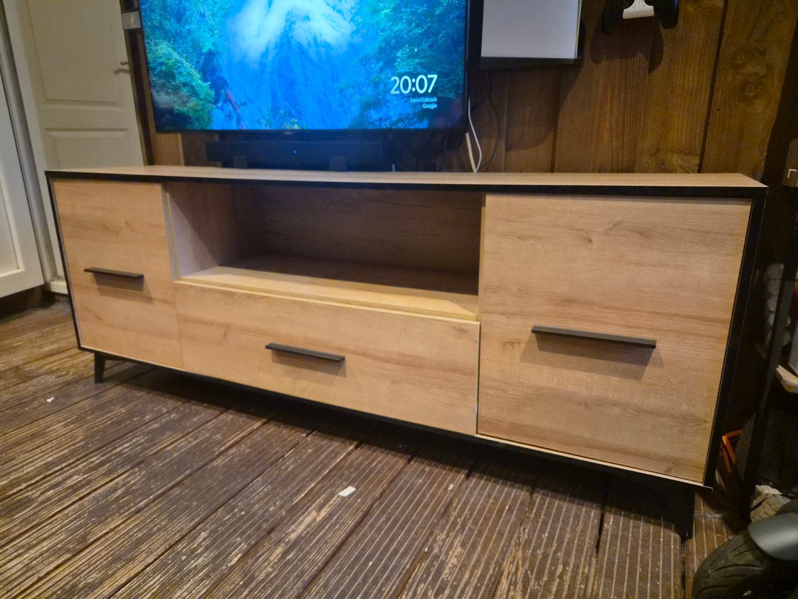 Tv-meubel industrieel, Ophalen, 150 tot 200 cm, Eikenhout, Zo goed als nieuw