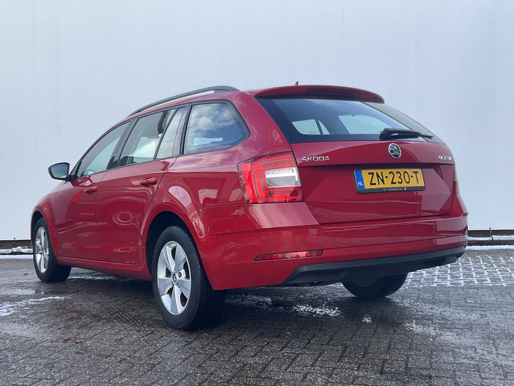 Skoda Octavia Combi 1.6 TDI Automaat 1Eig Carplay Adapt.Crui, Auto's, Skoda, Gebruikt, Euro 6, 4 cilinders, 116 pk