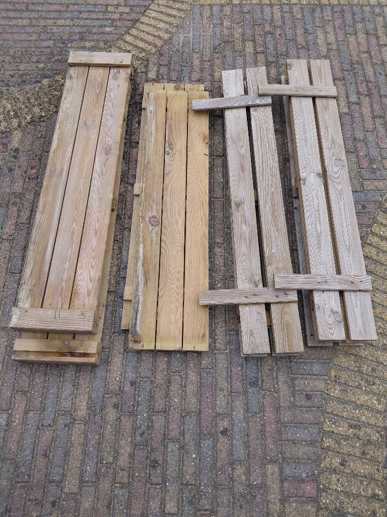 Te koop Houten zandbak met klep en zitjes, Kinderen en Baby's, Ophalen, Gebruikt