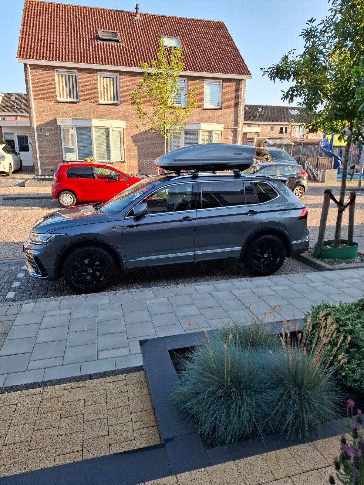 Thule Motion 200 Nieuwstaat, Ophalen, Zo goed als nieuw