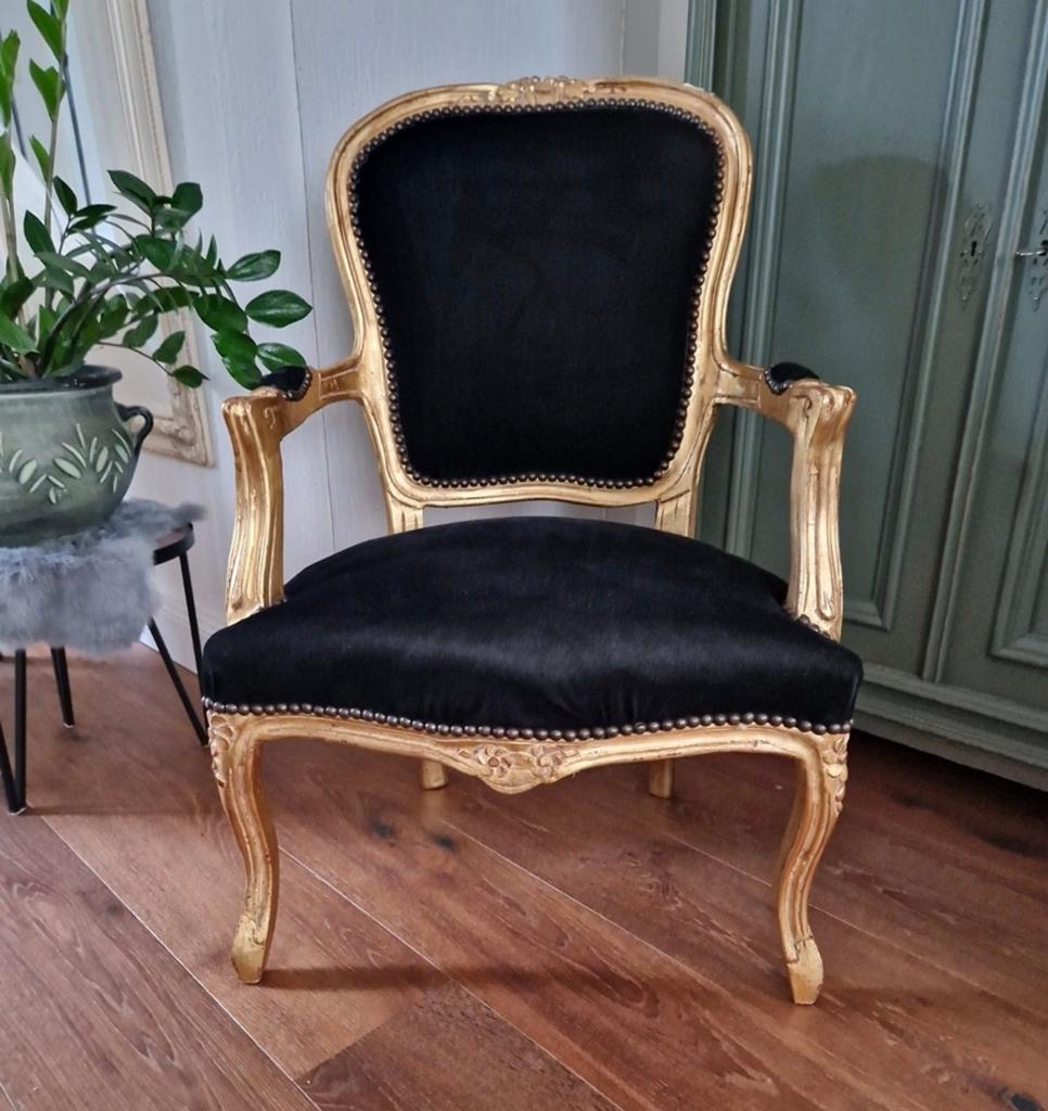 Franse Barok stoel, Ophalen