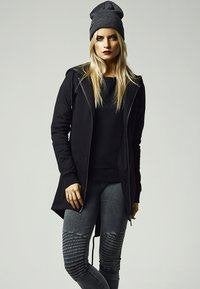 Urban Zwart vest nieuw, Ophalen of Verzenden, Nieuw, Maat 46/48 (XL) of groter, Zwart