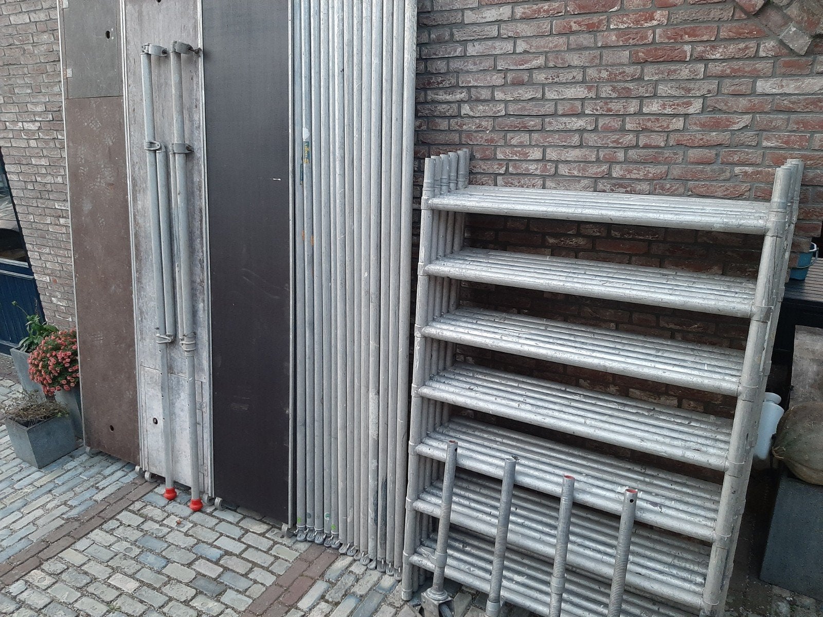 nette altrex rolsteiger Werkhoogte 7.2 mtr, Ophalen, Gebruikt, Rolsteiger of Kamersteiger, 5 meter of hoger