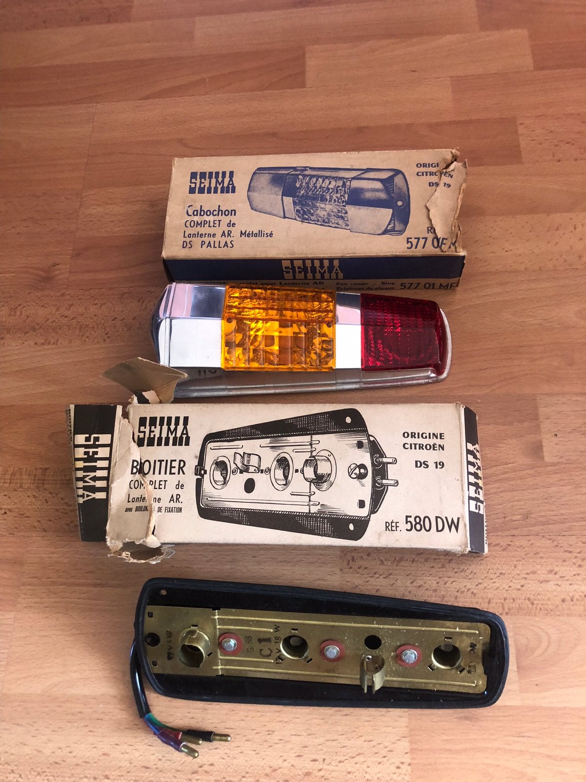 Te koop: Citroën DS Pallas achterlicht compleet NOS, Ophalen of Verzenden, Nieuw, Citroën