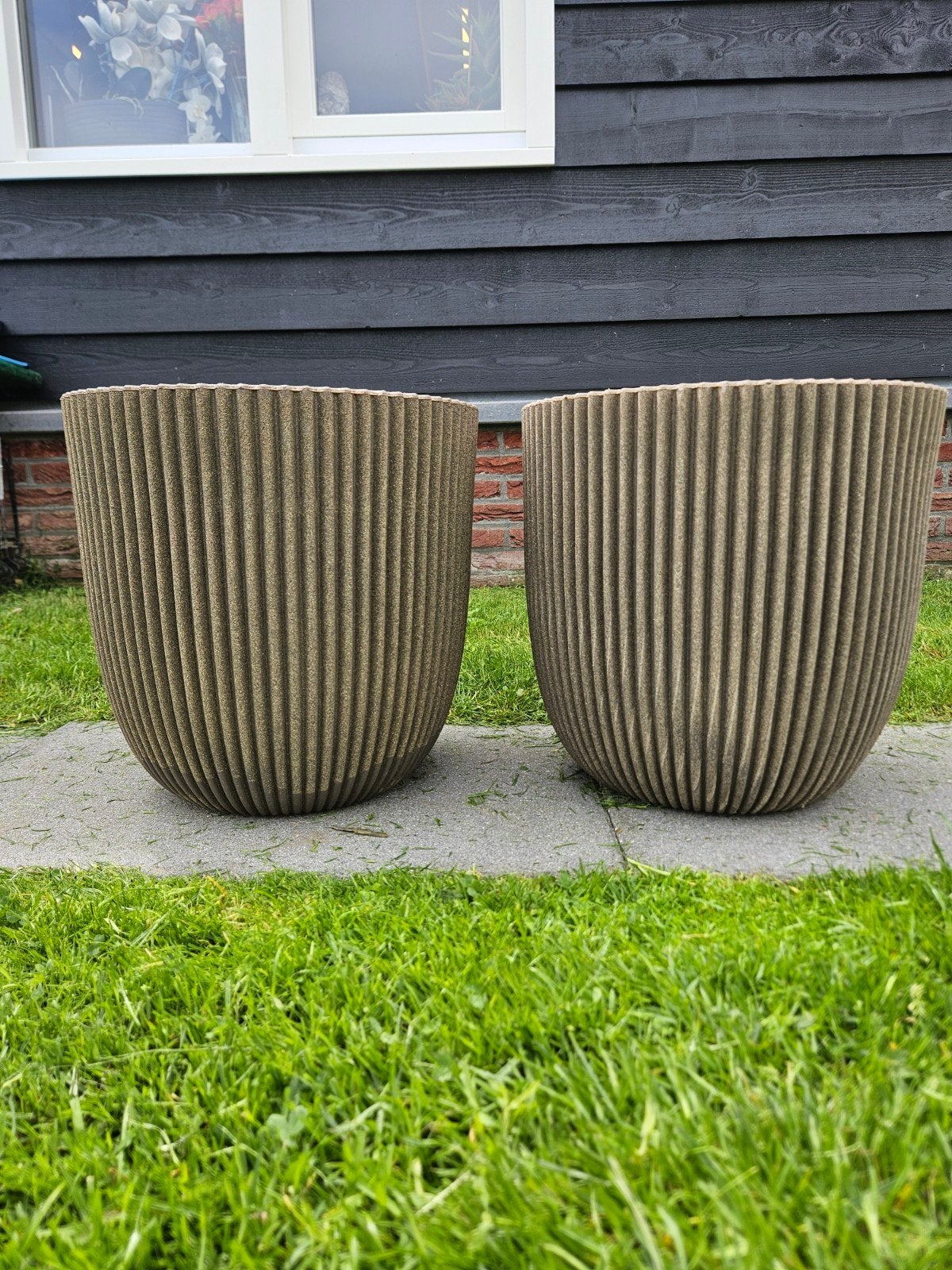 Nieuwe Capi bloembak set kleur Taupe, Kunststof, Capi, Capi, Rond