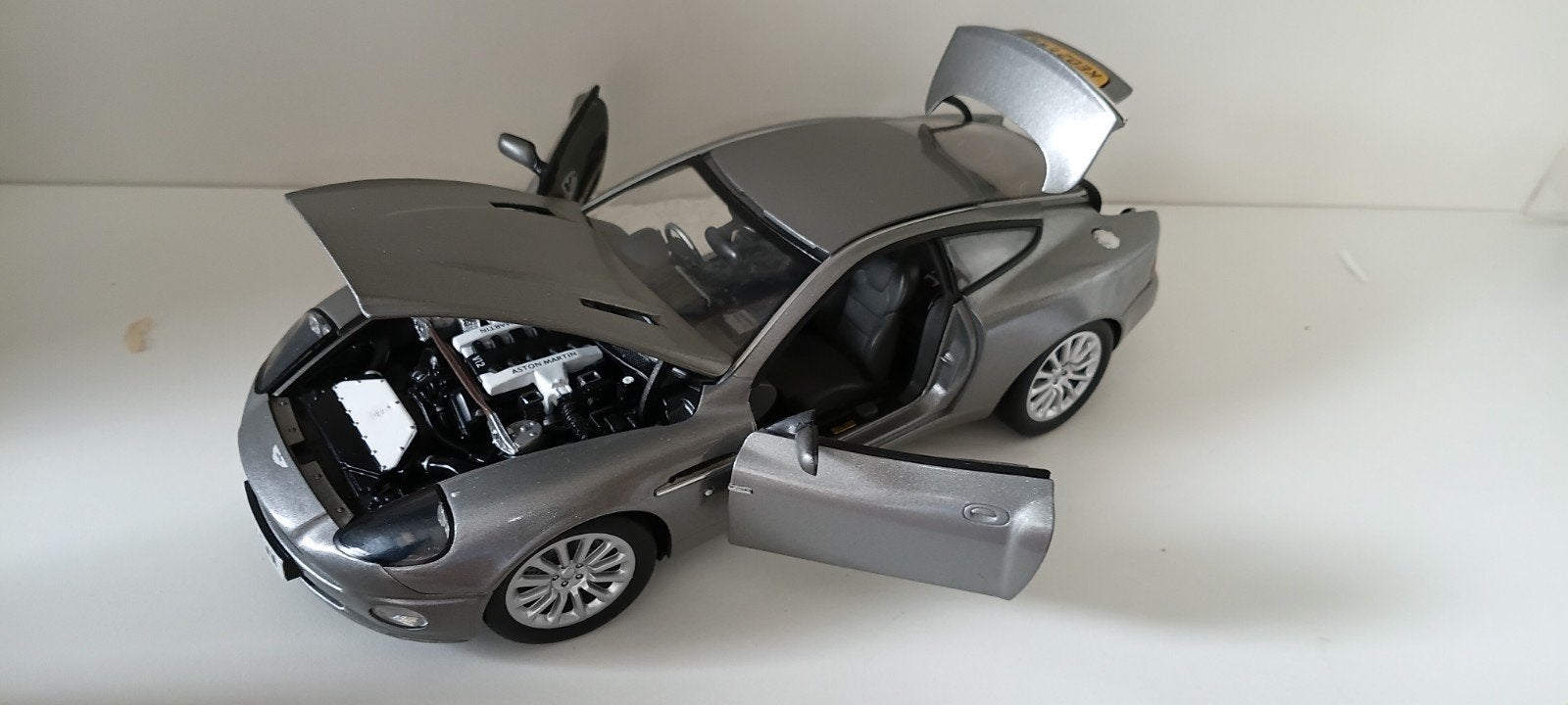 Aston Martin Vanquish Beanstalk Group., Hobby en Vrije tijd, Ophalen of Verzenden, Nieuw, Auto, Overige merken
