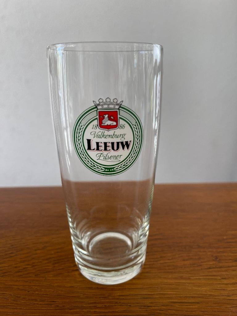 Bierglas  "Leeuw" 'Valkenburg Pilsener' Nieuw, Ophalen of Verzenden, Nieuw, Glas of Glazen, Overige merken