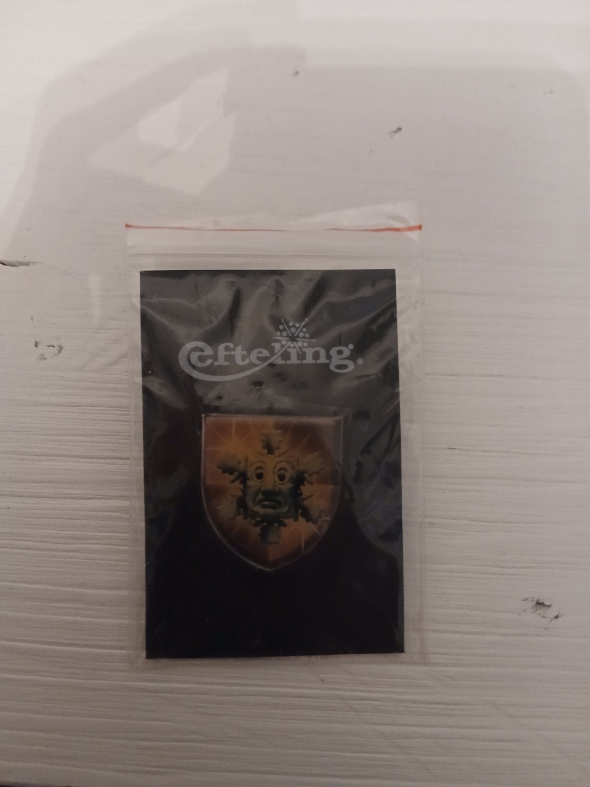 Efteling winter langnek pin Ruilen, Ophalen of Verzenden, Nieuw, Button of Speldje