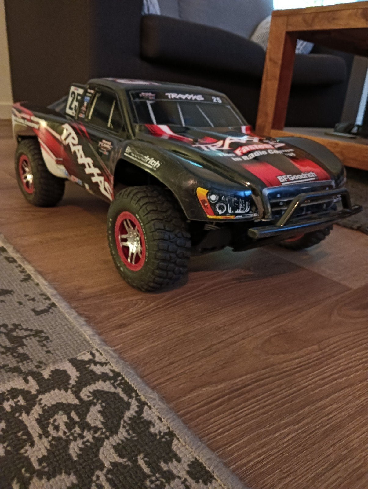 Traxxas slash 4x4, Hobby en Vrije tijd, Auto offroad, Schaal 1:10, RTR (Ready to Run), Ophalen