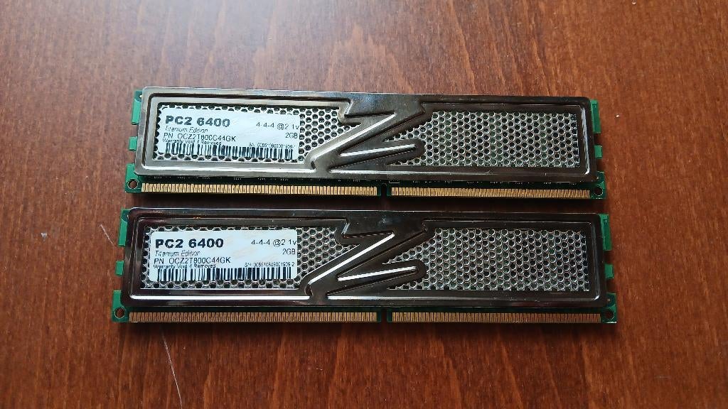 4GB (2x2GB) OCZ Titanium DDR2-800 CL4, Ophalen of Verzenden, Zo goed als nieuw, DDR2, Desktop