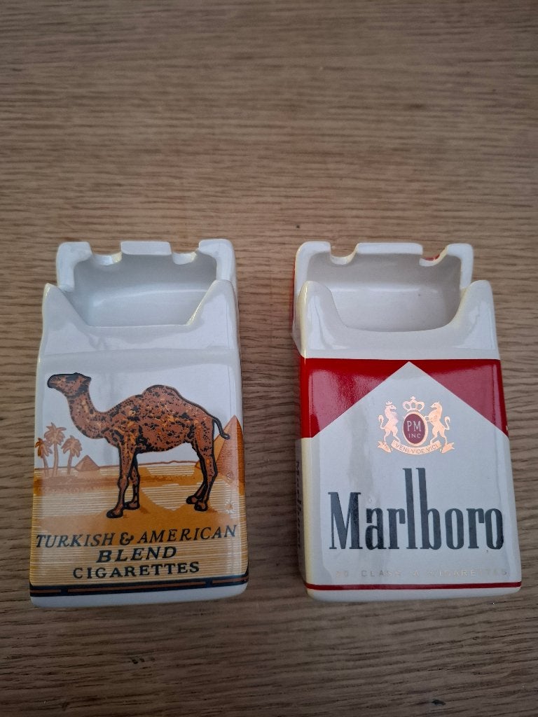 Set van 2 Zeldzame Asbakken Marlboro + Camel, Ophalen of Verzenden, Nieuw, Asbak