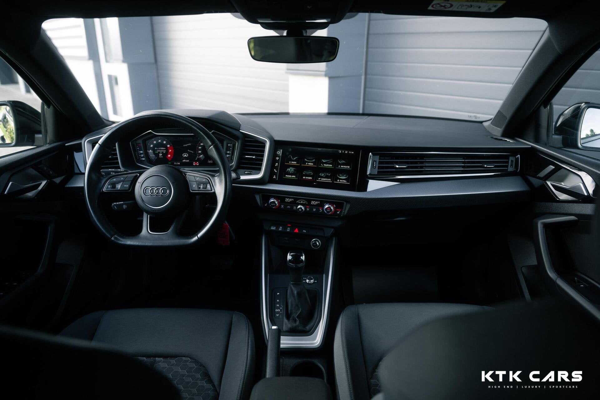 Audi A1 Sportback 30 TFSI S-Line MatrixLED|Line|CarPlay|Stoe, Euro 6, 116 pk, Zwart, Bedrijf
