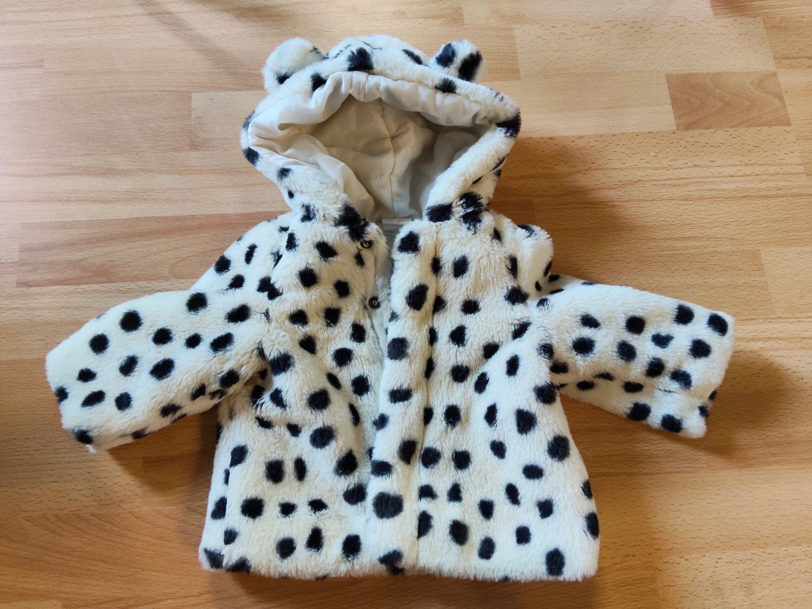 Baby winterjas maat 68, Kinderen en Baby's, Babykleding | Maat 68, Meisje, Ophalen of Verzenden, Zo goed als nieuw, Jasje