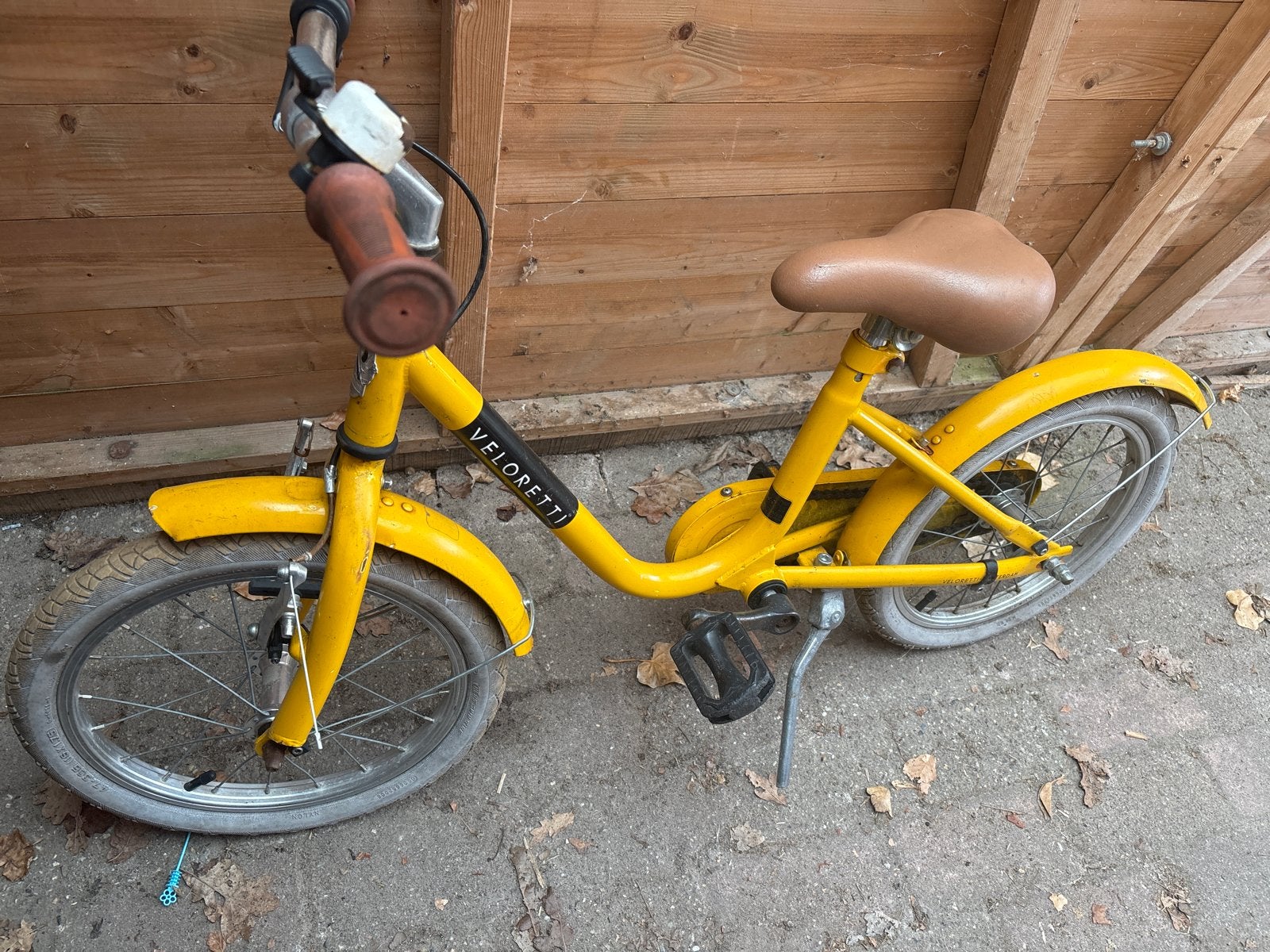 Veloretti kinderfiets geel - 16 inch opknapper, Ophalen, Terugtraprem, Zijwieltjes, 16 tot 20 inch