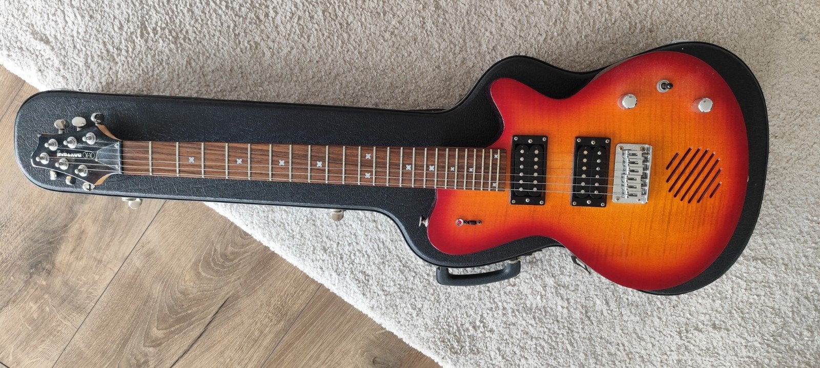 Daytone elektrische gitaar met koffer, Ophalen, Gebruikt, Solid body, Overige merken