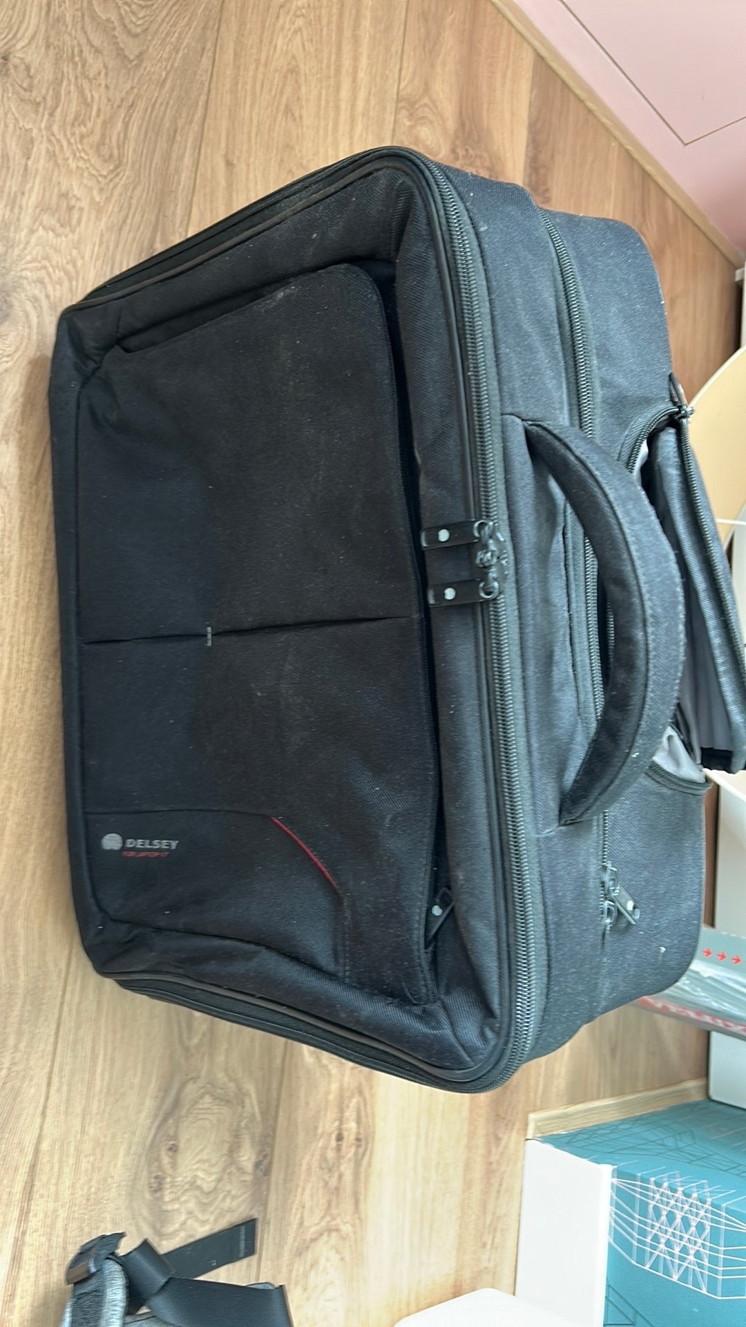 Delsey computerkoffer, Ophalen, Gebruikt, 30 cm of meer