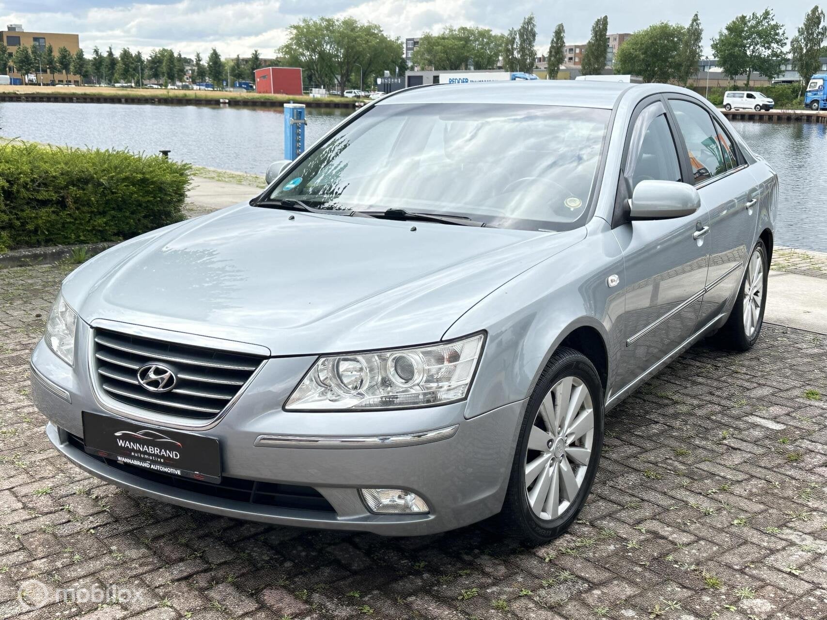 Hyundai Sonata 2.0i Dynamic | LPG-G3 | Handgeschakeld | Lede, Auto's, 1998 cc, Zwart, 4 cilinders, Parkeersensor