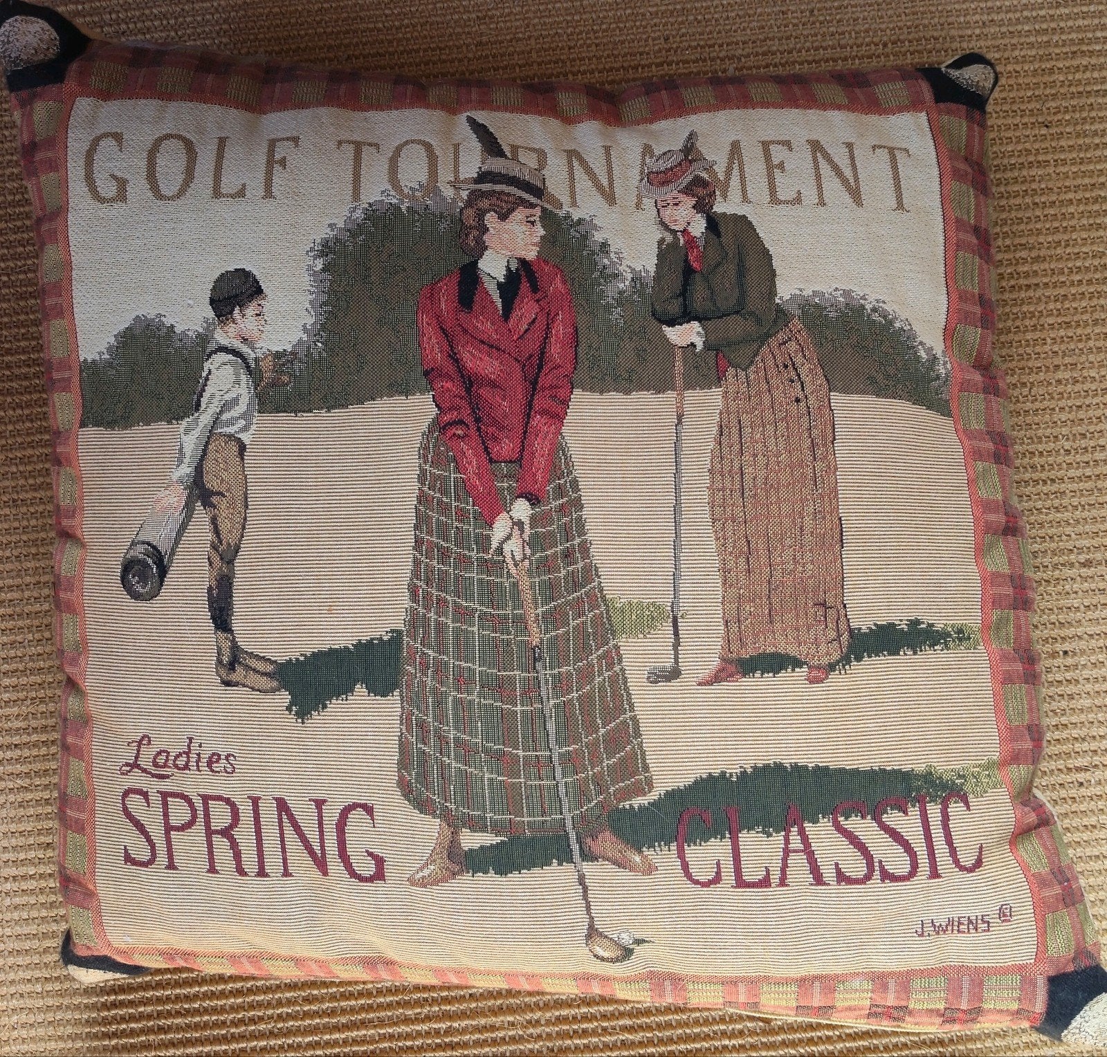 Klassiek Gobelin Sierkussen Golf – Retro "Spring Classic", Ophalen of Verzenden, Zo goed als nieuw, Vierkant