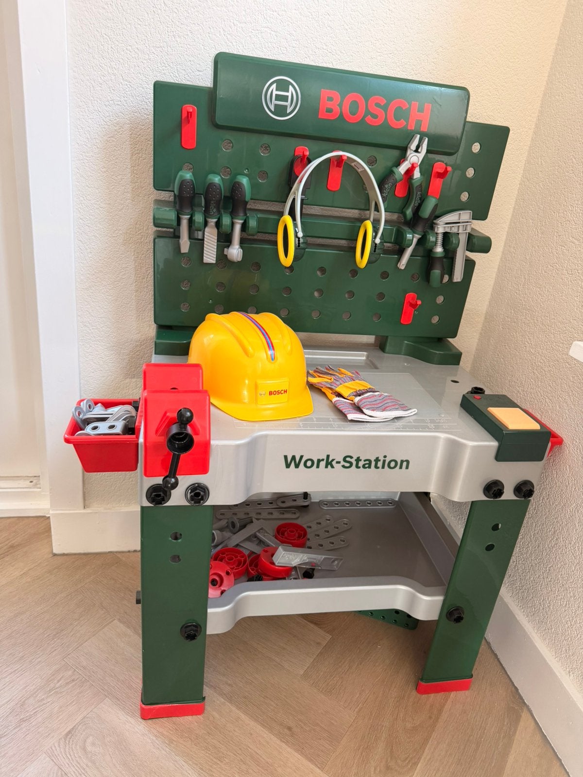 Bosch werkbank, Kinderen en Baby's, Speelgoed | Speeltafels, Ophalen, Zo goed als nieuw