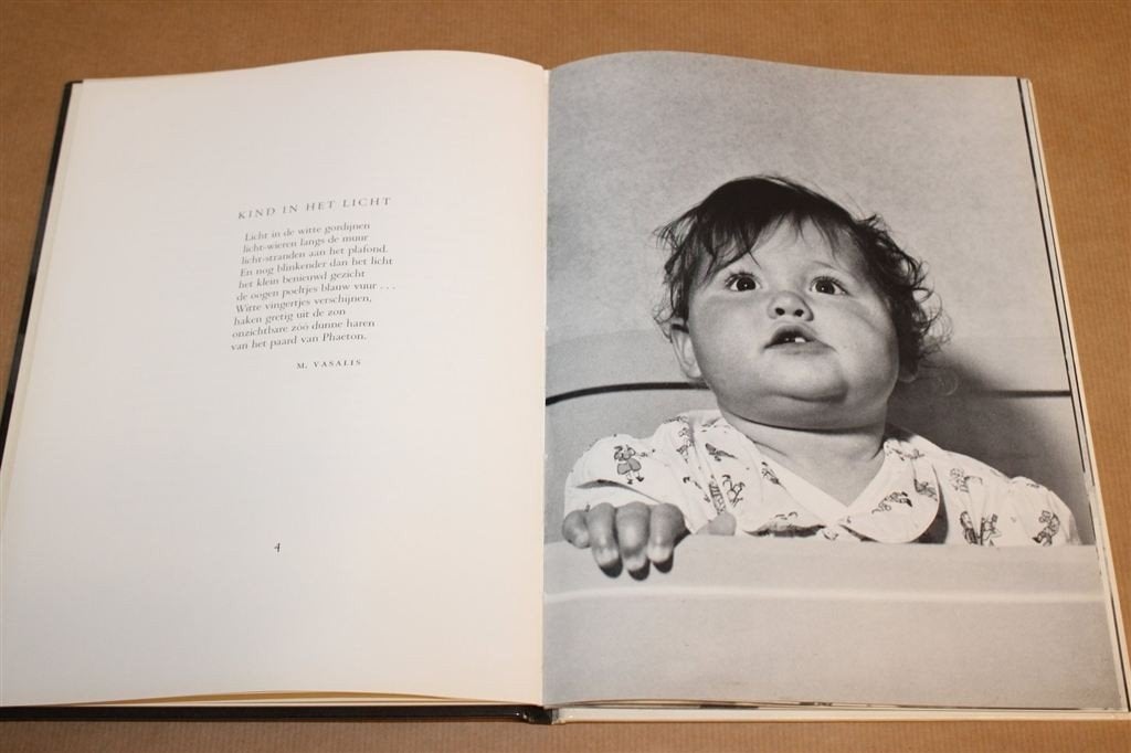 Lizelotje — Kinderfotoboek met Gedichten Vasalis e.a. 1956, Ophalen of Verzenden, Gelezen