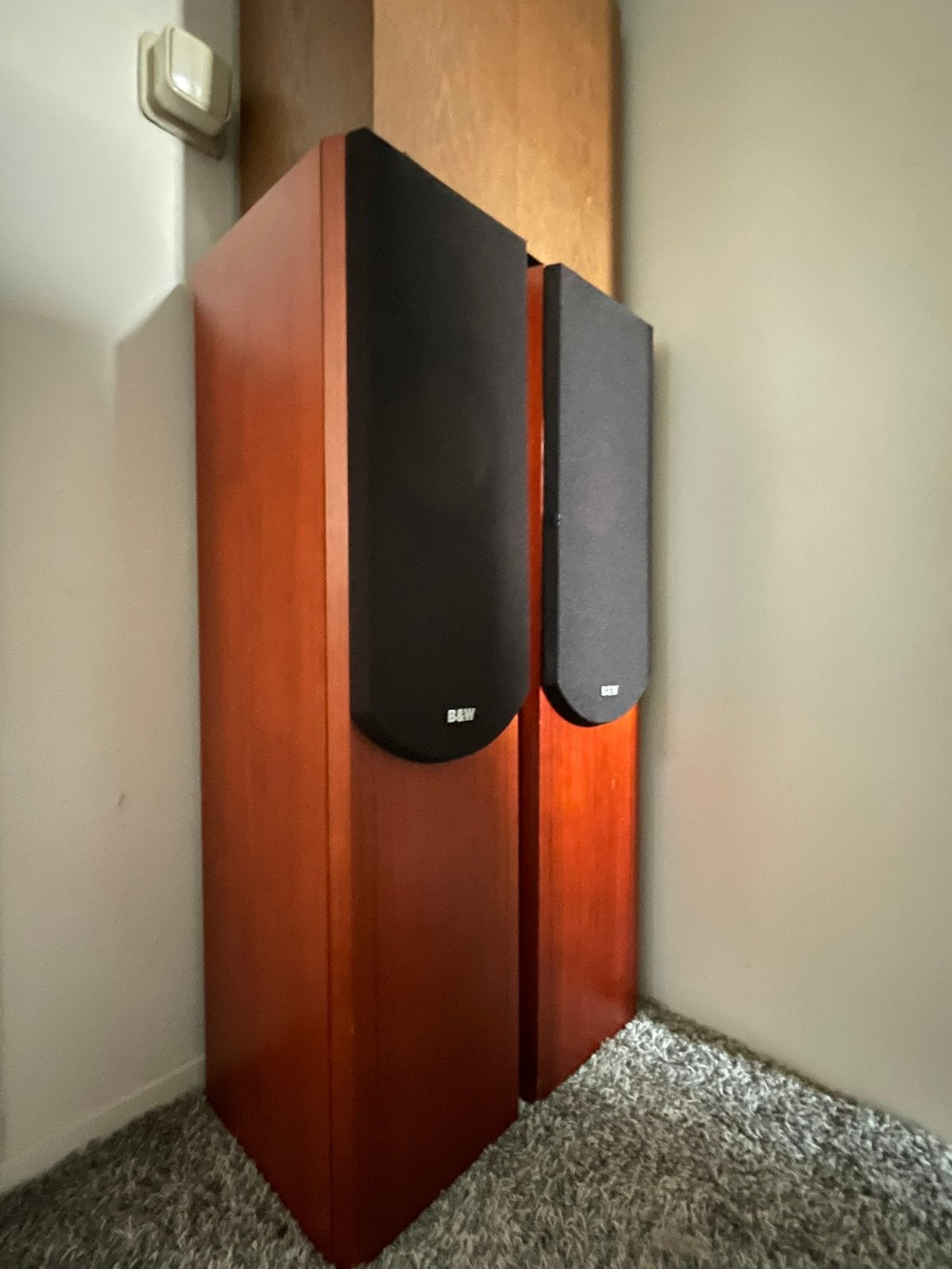 T+A Delta 50B , B&W P4 , Wharfdale Diamond II, Vloerstaande luidspreker, Gebruikt, 60 tot 120 watt, Ophalen