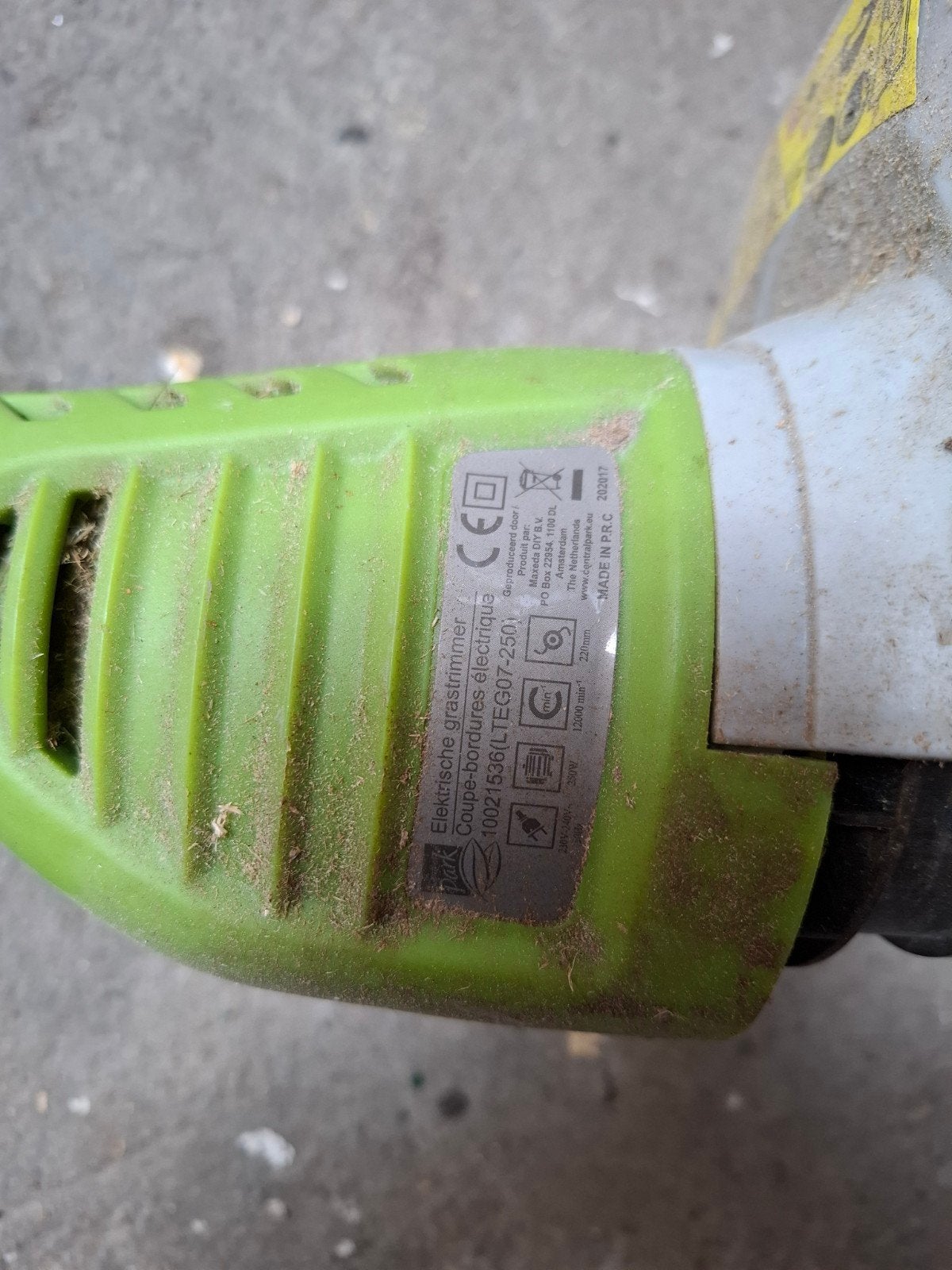 Elektrische grastrimmer - draadspoel ontbreekt, Tuin en Terras, Ophalen, Cirkelmaaier, Gebruikt, Elektrische grasmaaier