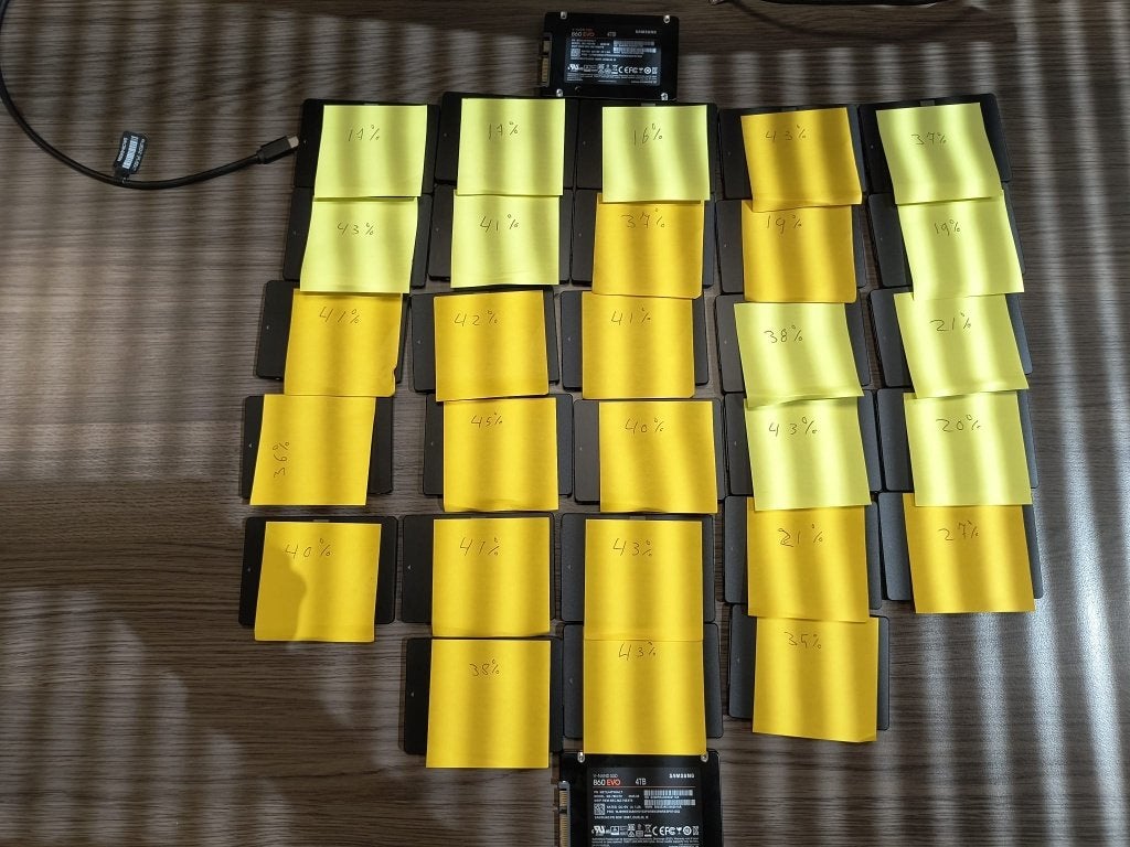 30 stuks Samsung 860 EVO 4TB SSD, Ophalen of Verzenden, Gebruikt, Desktop