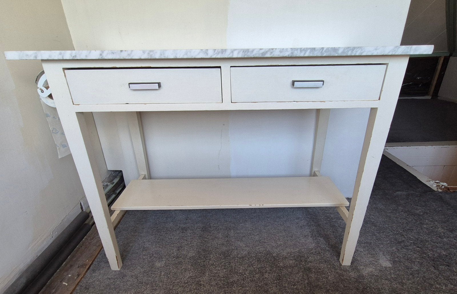 Mooie vintage commode met marmeren blad en twee lades, Ophalen, Gebruikt, 50 tot 70 cm, 75 tot 100 cm
