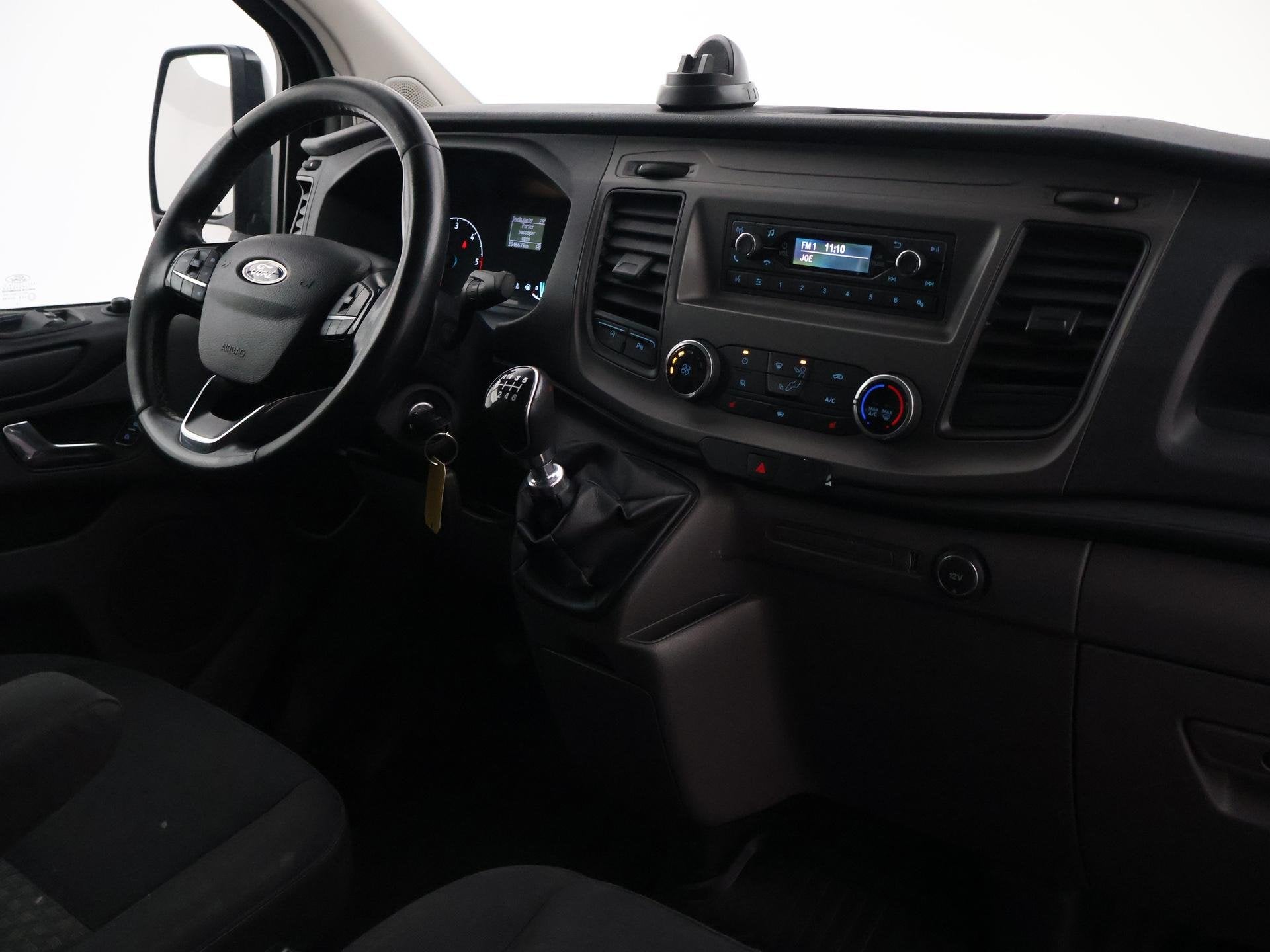 Ford Transit Custom 280 2.0 TDCI 125 PK 3-ZIT EURO6 LIMITED, Auto's, Voorwielaandrijving, Stof, Gebruikt, Euro 6